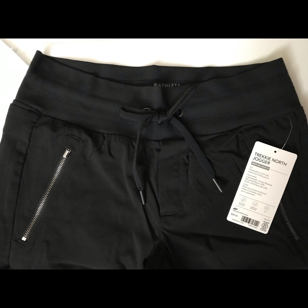 Athleta • Trekkie North Jogger • Black • Petite